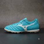 Indoor vs Outdoor Soccer Shoes Explained